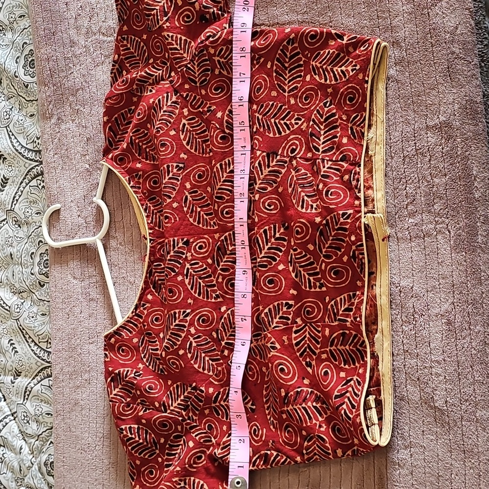 Crop top with Blockprint - Picture 8 of 9